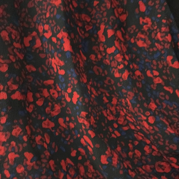 Dynamite wrap blouse - Picture 2 of 2